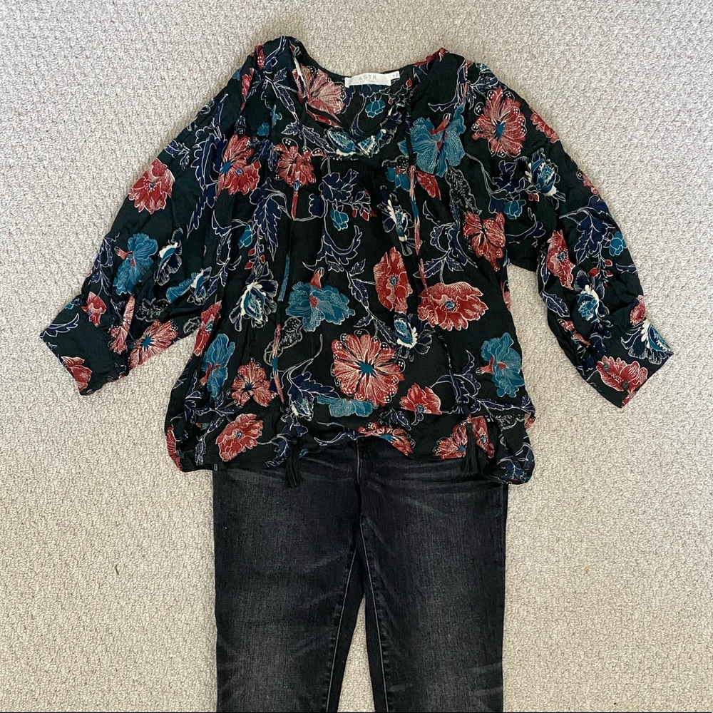 Black Floral Peasant Blouse - EXCELLENT CONDITION